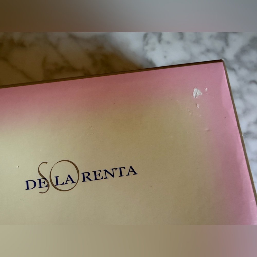 Oscar de la Renta So Fragrance and Body Lotion Gift Set 3.4 ounces - Picture 7 of 7